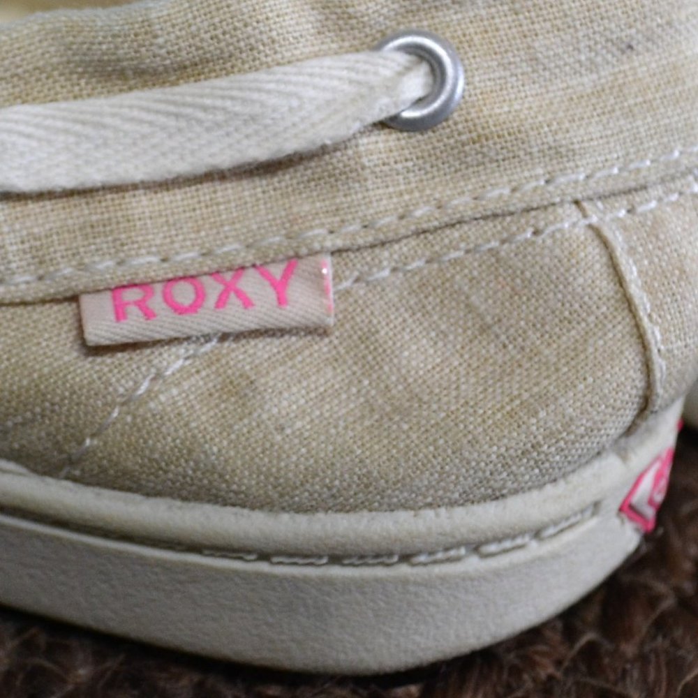 Roxy Flats Cream and White 6